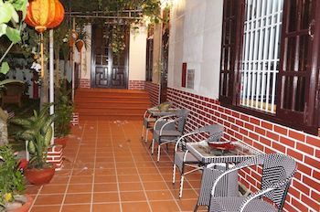 Guest house Red House - 2*